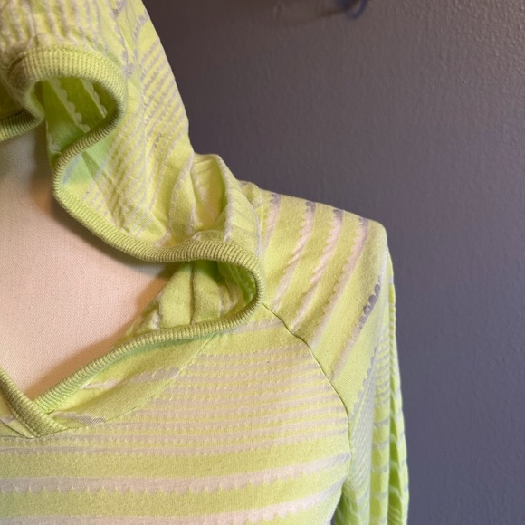 JOCKEY HOODIE LIME GREEN STRIPED LONG SLEEVE TOP. Size Medium - Picture 5 of 7